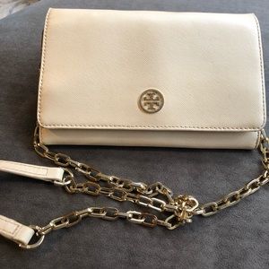 Tory Burch Cross Body Chain Wallet Bag / Clutch